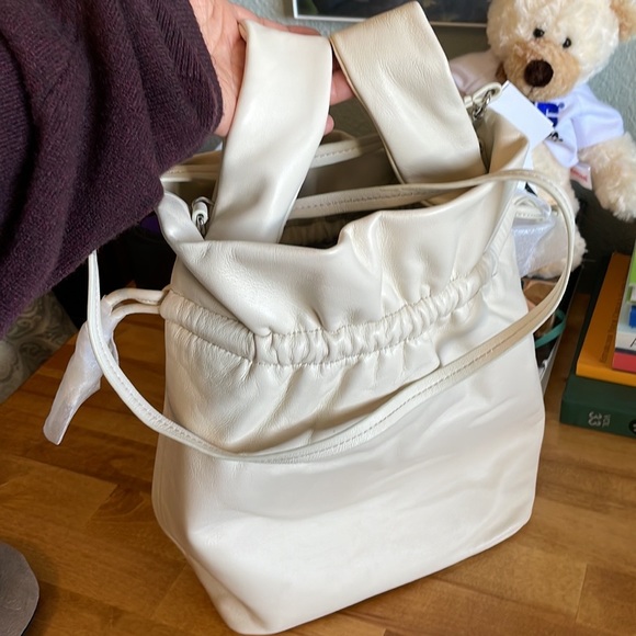 New ZATA CHAIN HANDLED QUILTED LEATHER BAG - Picture 10 of 12